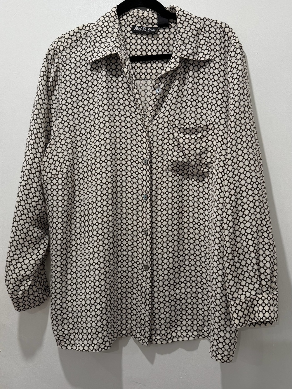 Women's Black and White Printed Button-Up Shirt
